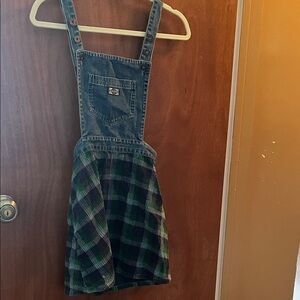 Guess vintage overalls skirt Blue/Green plaid Denim Apparel excellent condition